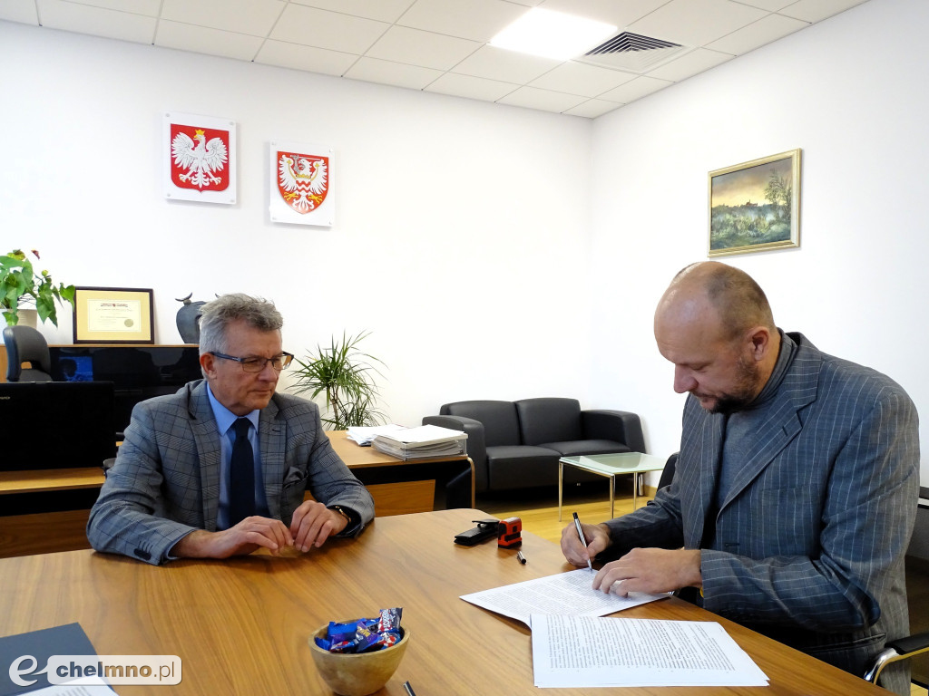 Tydzień pracy kończymy podpisaniem kolejnej umowy
