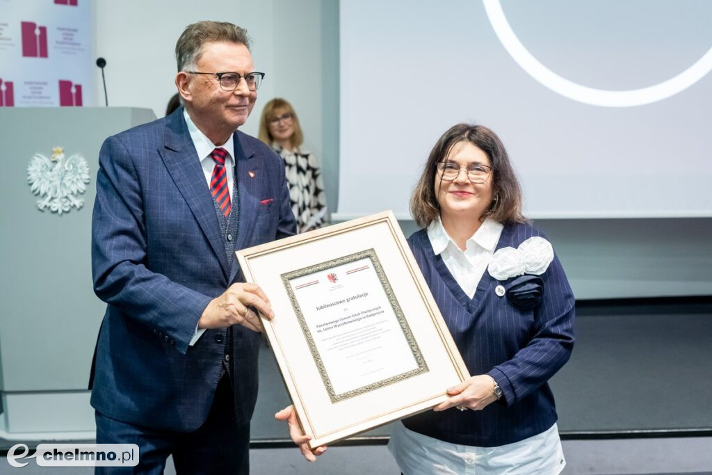 Od ośmiu dekad kształcą twórców i projektantów