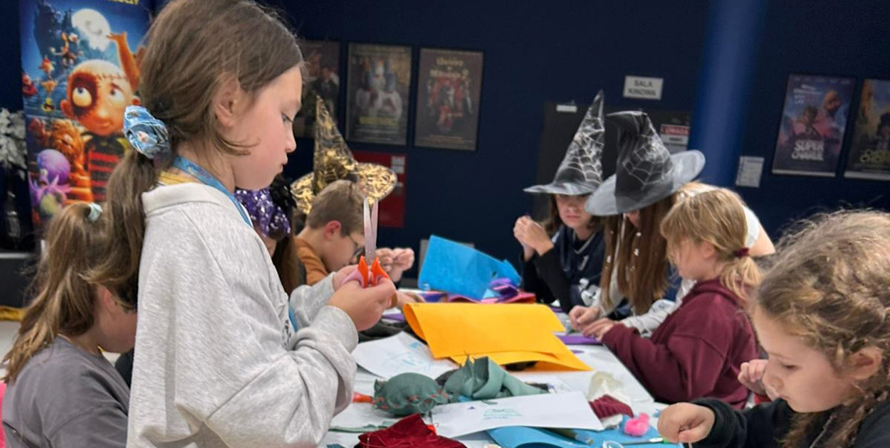 Warsztaty szycia halloweenowych maskotek