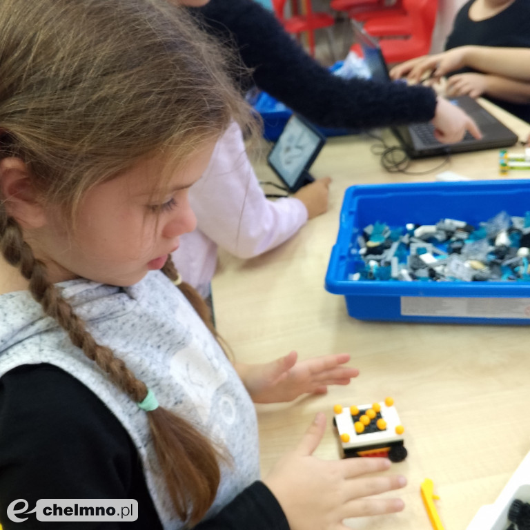 Październik w Klubie Młodzieżowym „Młodzi dla Młodych”