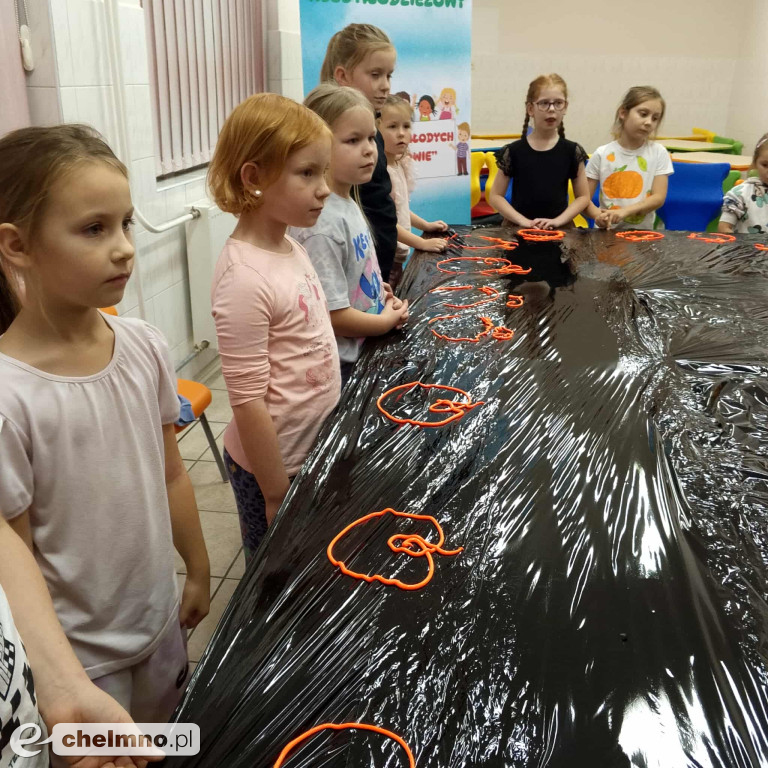 Październik w Klubie Młodzieżowym „Młodzi dla Młodych”