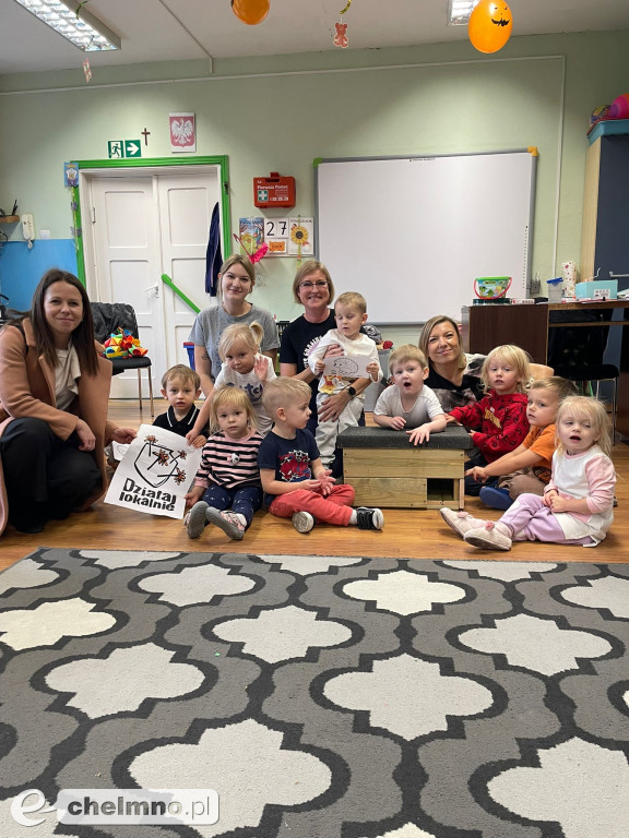 Nasze domki dla jeży i owadów znalazły swoje miejsca