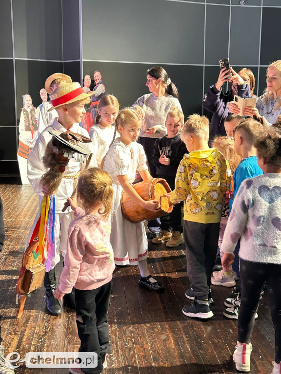 Lekcja folkloru z @zpit_pomorze dla najmłodszych