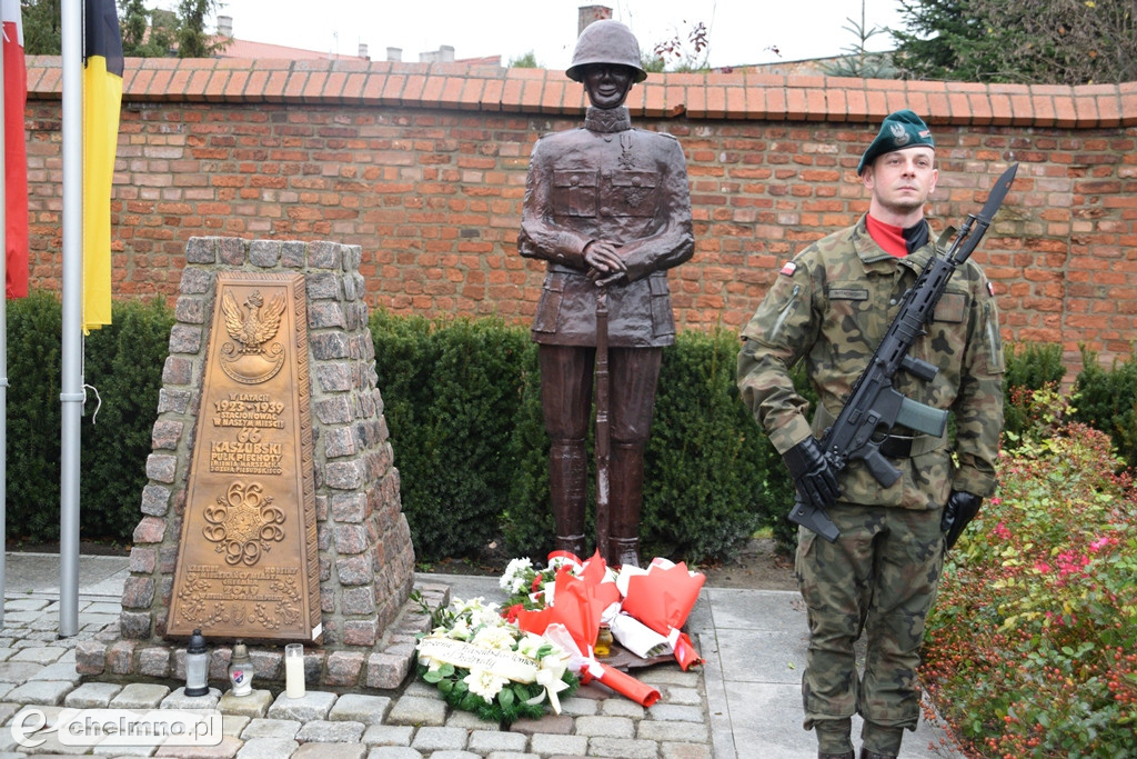 Uroczyste odsłonięcie pomnika 66. Kaszubskiego Pułku Piechoty