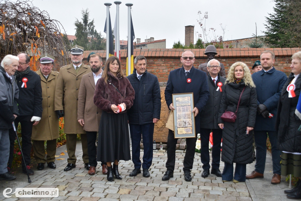 Uroczyste odsłonięcie pomnika 66. Kaszubskiego Pułku Piechoty