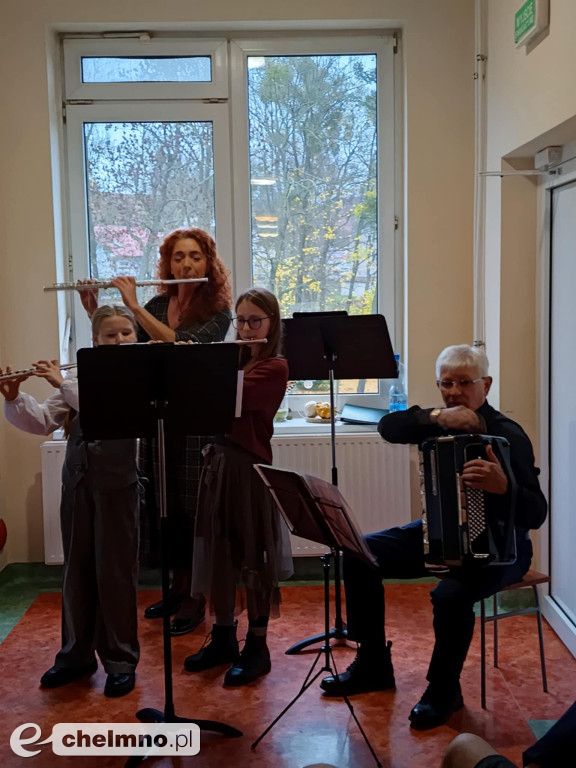 Patriotyczny koncert dla pacjentów ZOZ w Chełmnie