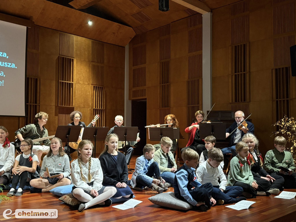 Tak było na wspólnym śpiewaniu w Państwowej Szkole Muzycznej