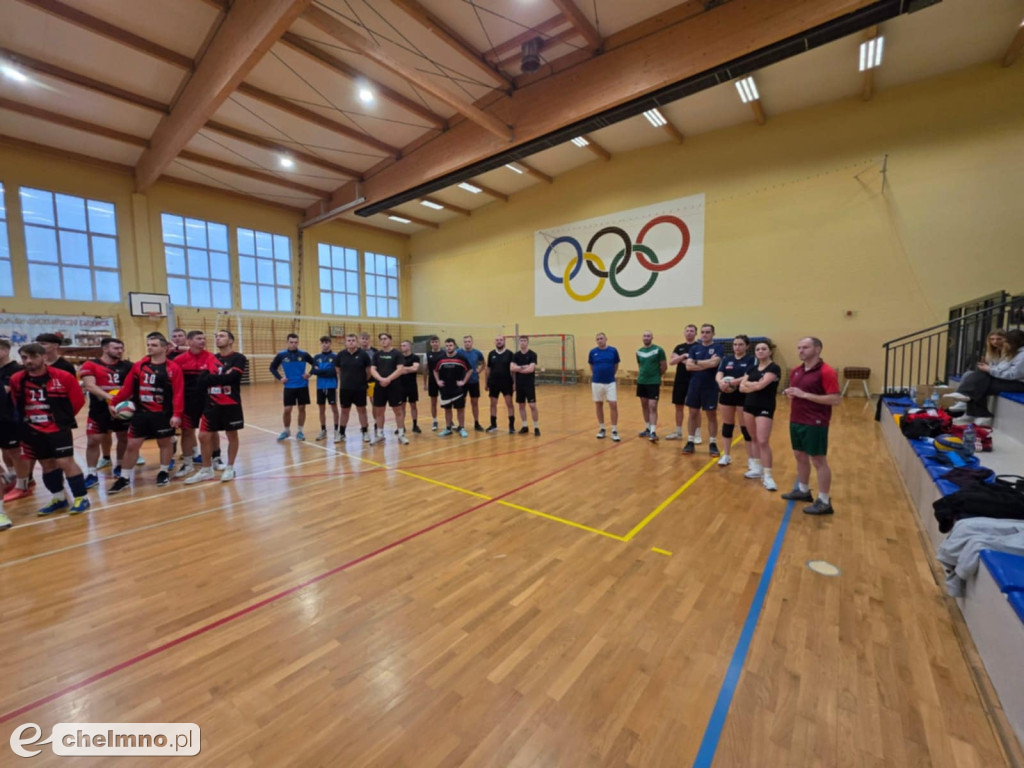 Mikołajkowy Charytatywny Turniej Piłki Siatkowej