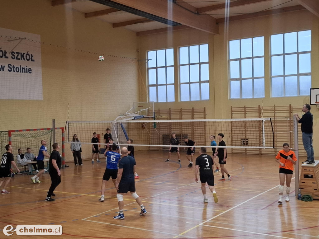 Mikołajkowy Charytatywny Turniej Piłki Siatkowej