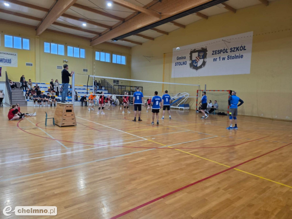 Mikołajkowy Charytatywny Turniej Piłki Siatkowej