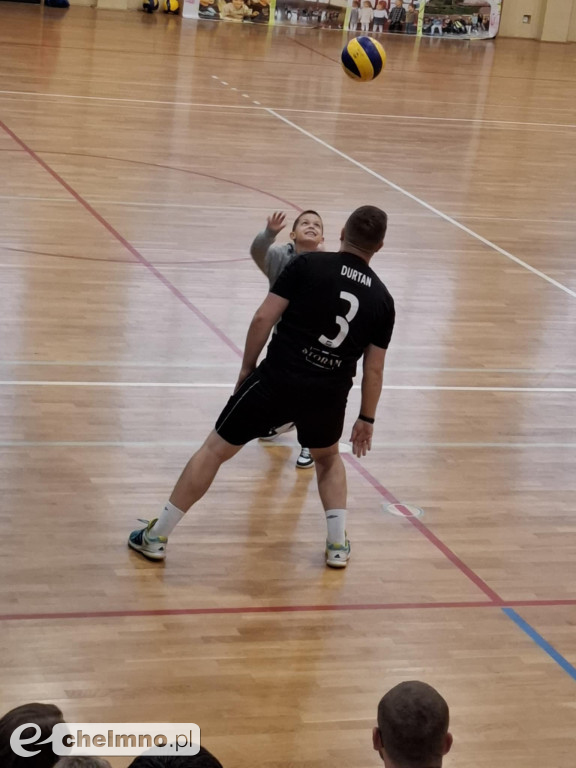 Mikołajkowy Charytatywny Turniej Piłki Siatkowej