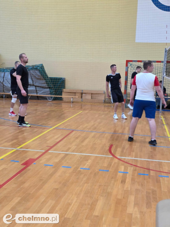 Mikołajkowy Charytatywny Turniej Piłki Siatkowej