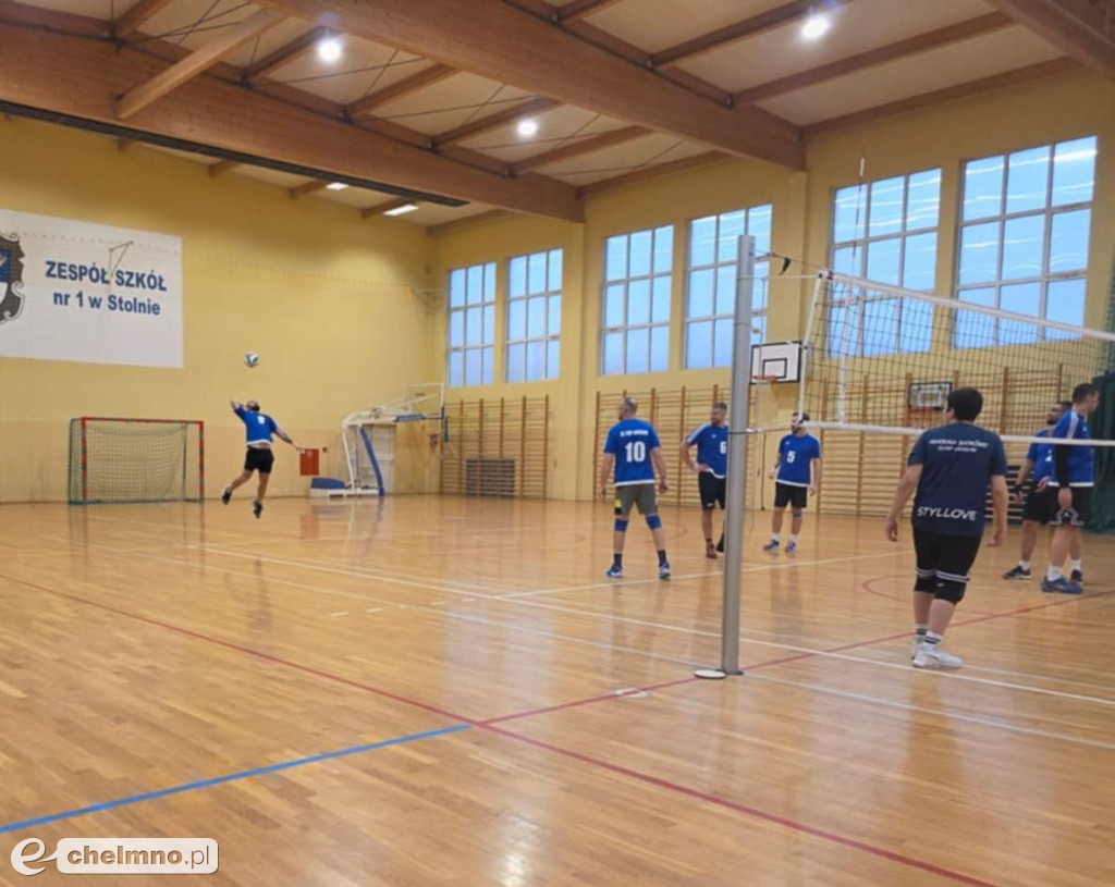 Mikołajkowy Charytatywny Turniej Piłki Siatkowej