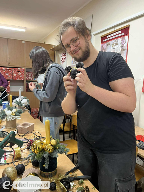 Magiczne flowerboxy, błysk lampek i młodzieżowa energia