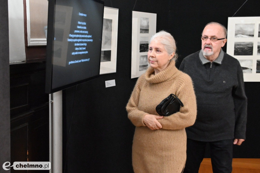 Wernisaż Agaty Jóźwiak: sztuka, która oddycha rytmem fal