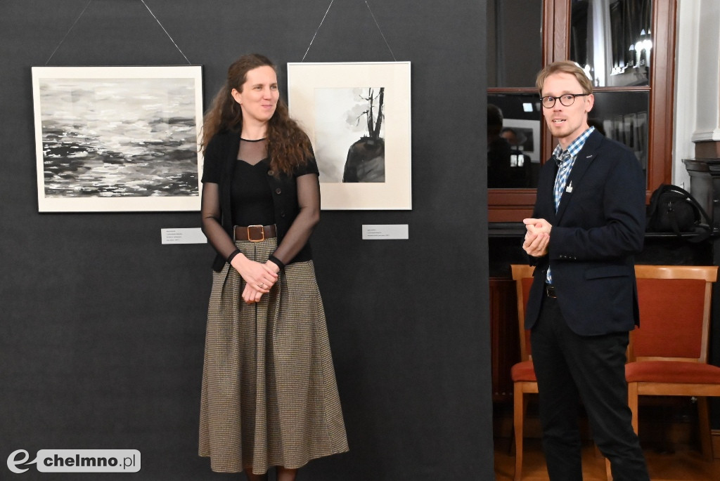 Wernisaż Agaty Jóźwiak: sztuka, która oddycha rytmem fal