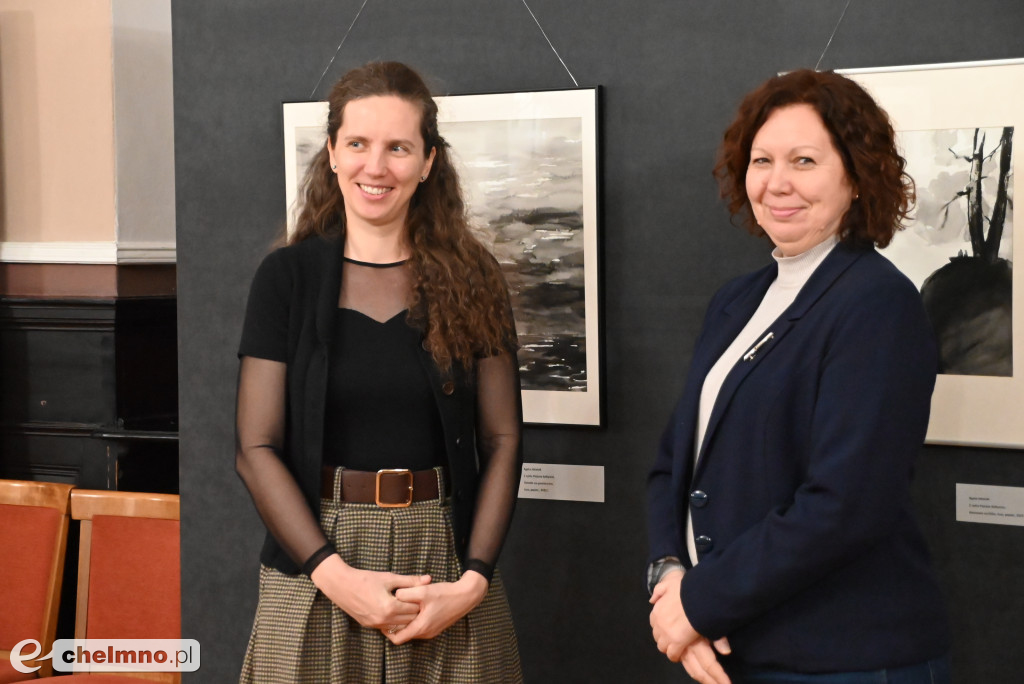 Wernisaż Agaty Jóźwiak: sztuka, która oddycha rytmem fal