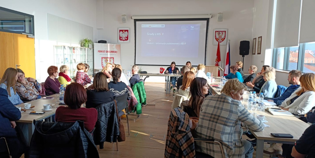 Krajowy System e-Faktur. Szkolimy się!