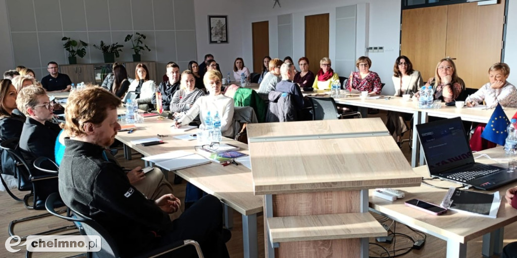 Krajowy System e-Faktur. Szkolimy się!