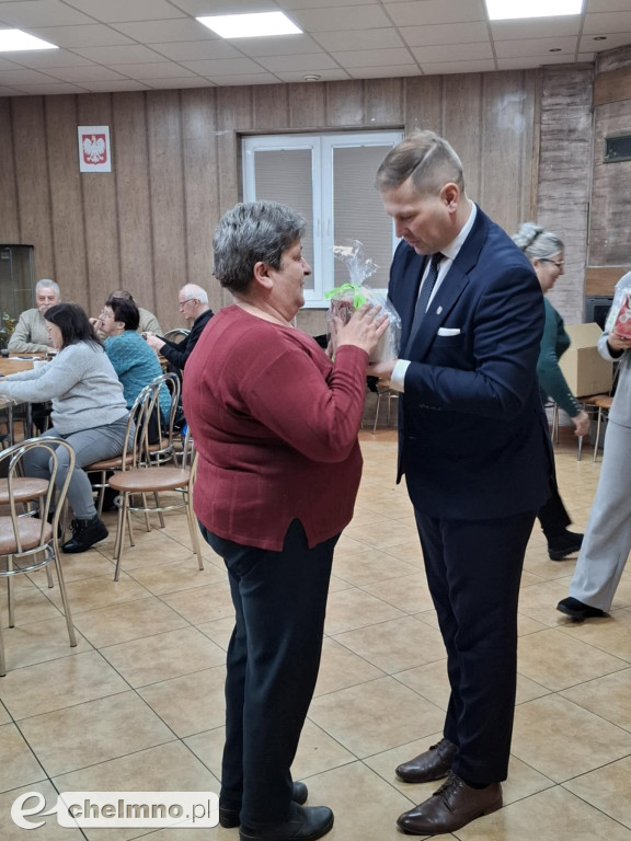 Sympatyczne odwiedziny u seniorów