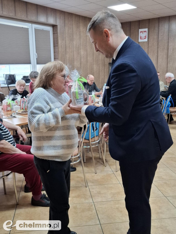 Sympatyczne odwiedziny u seniorów