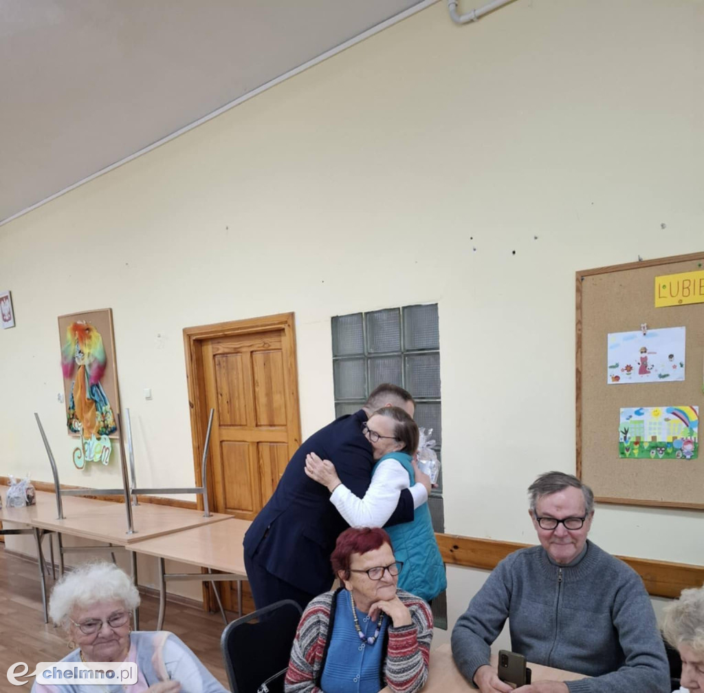 Odwiedziny w klubie seniora