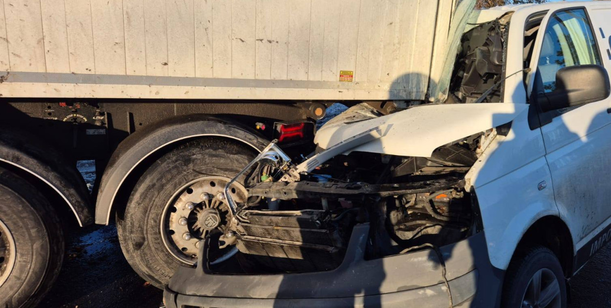 Wypadek na drodze powiatowej w Unisławiu