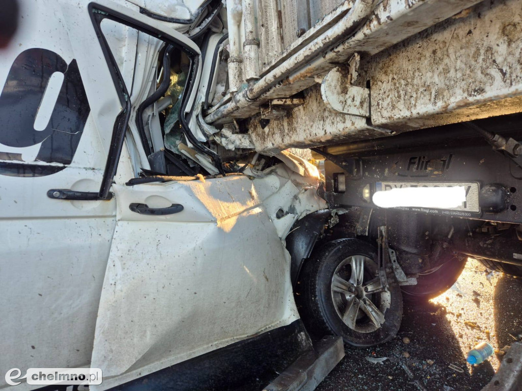 Wypadek na drodze powiatowej w Unisławiu