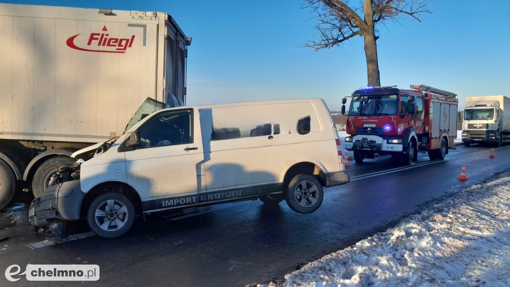 Wypadek na drodze powiatowej w Unisławiu
