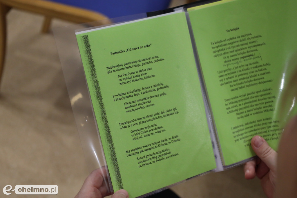 Zajęcia muzyczne w unisławskim Klubie Seniora