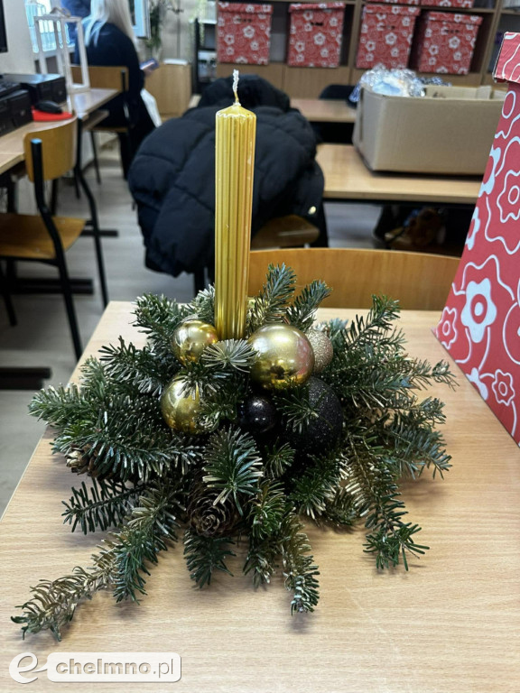 Świąteczne stroiki w klimacie „eko-glam”