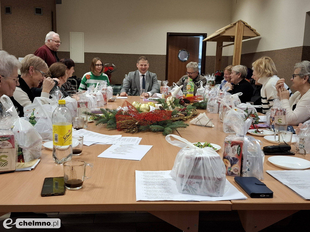 Sympatyczny czas spędzony z seniorami