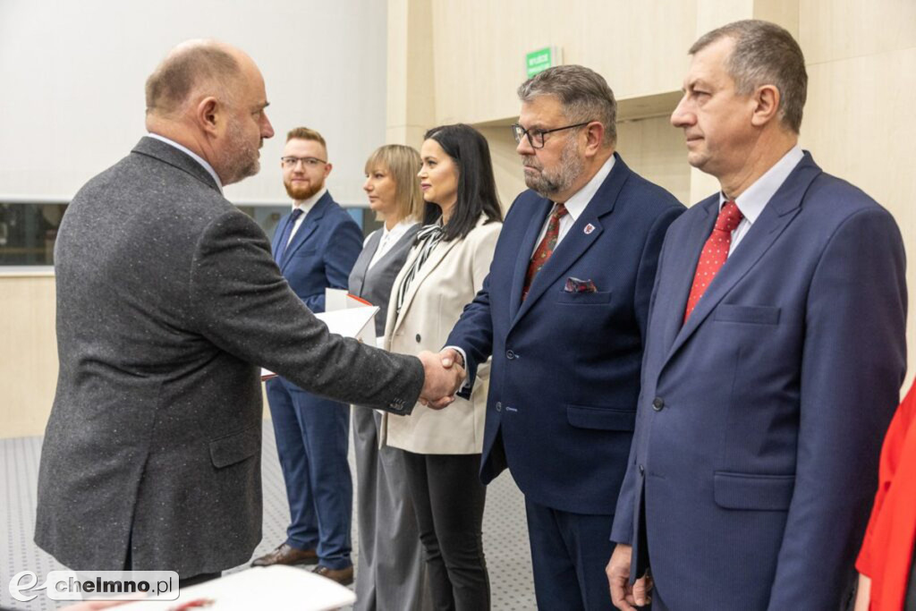 Urzędnicy złożyli ślubowanie