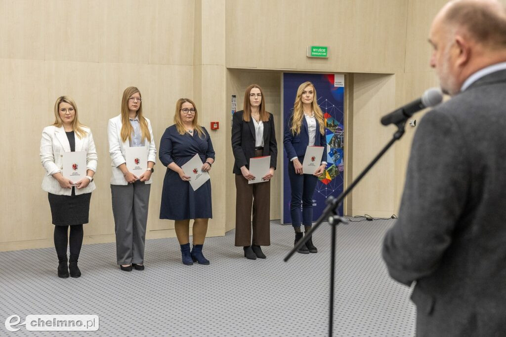 Urzędnicy złożyli ślubowanie