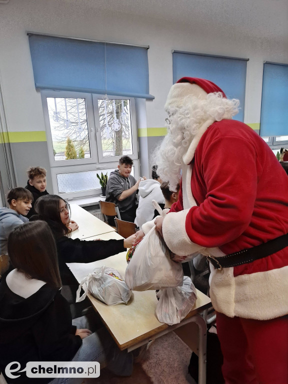 Wesołe odwiedziny Mikołaja