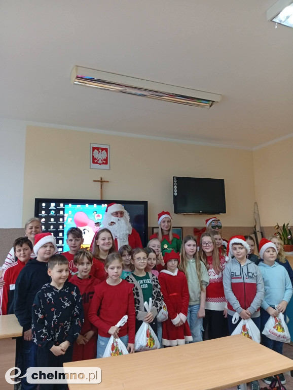 Wesołe odwiedziny Mikołaja