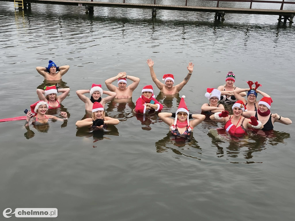 Mikołajkowe morsowanie nad Jeziorem Starogrodzkim