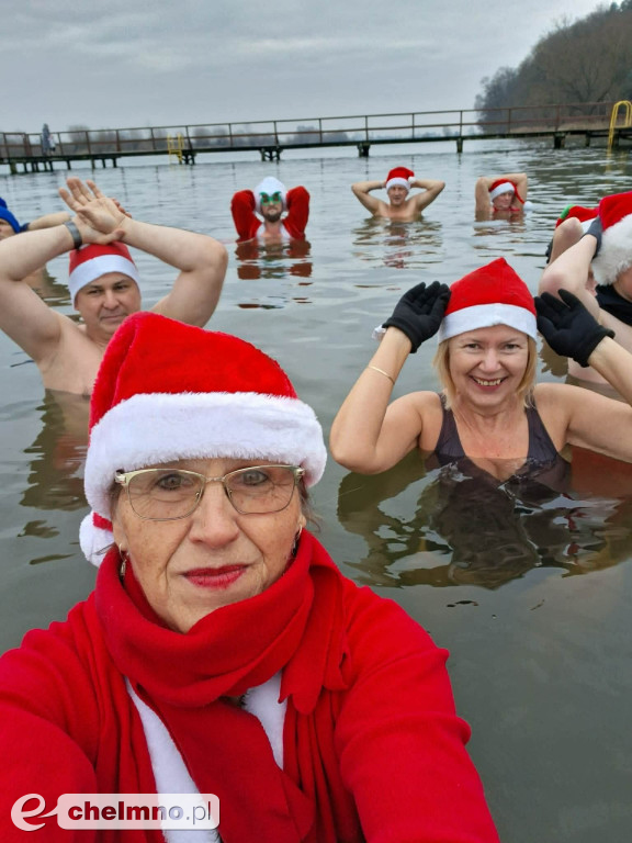 Mikołajkowe morsowanie nad Jeziorem Starogrodzkim