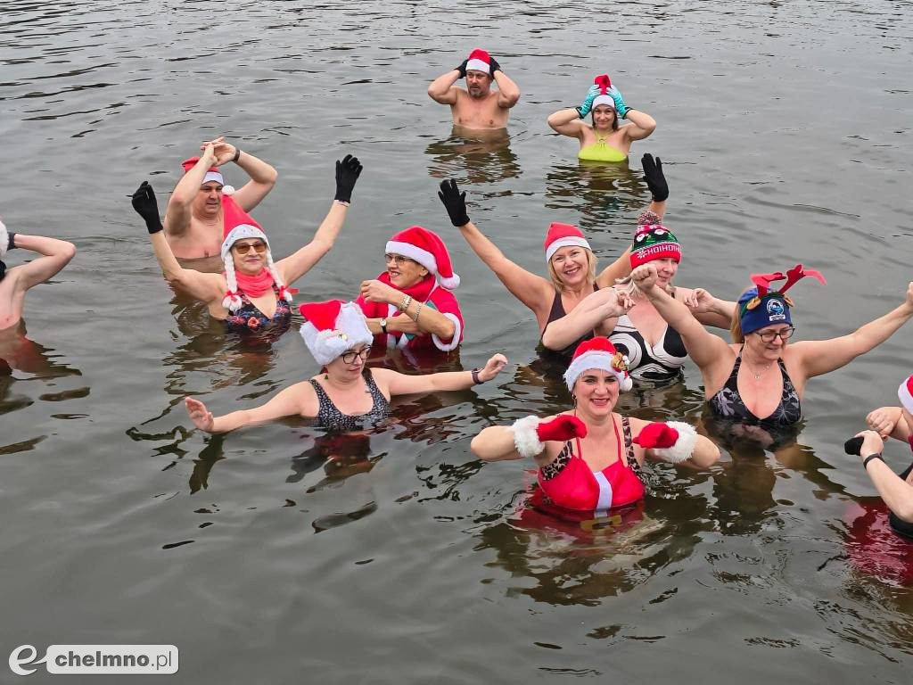 Mikołajkowe morsowanie nad Jeziorem Starogrodzkim