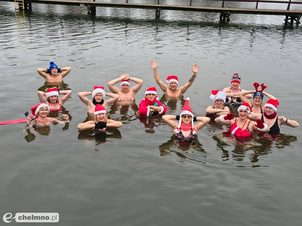 Mikołajkowe morsowanie nad Jeziorem Starogrodzkim