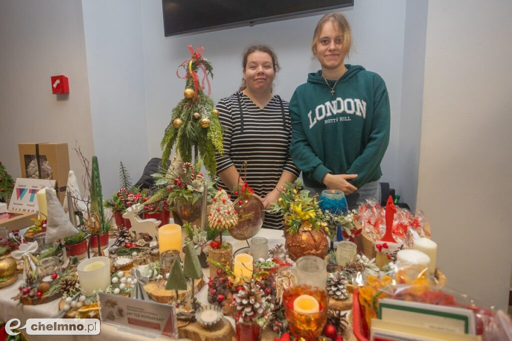 Przedsmak Bożego Narodzenia na wystawie rękodzieła