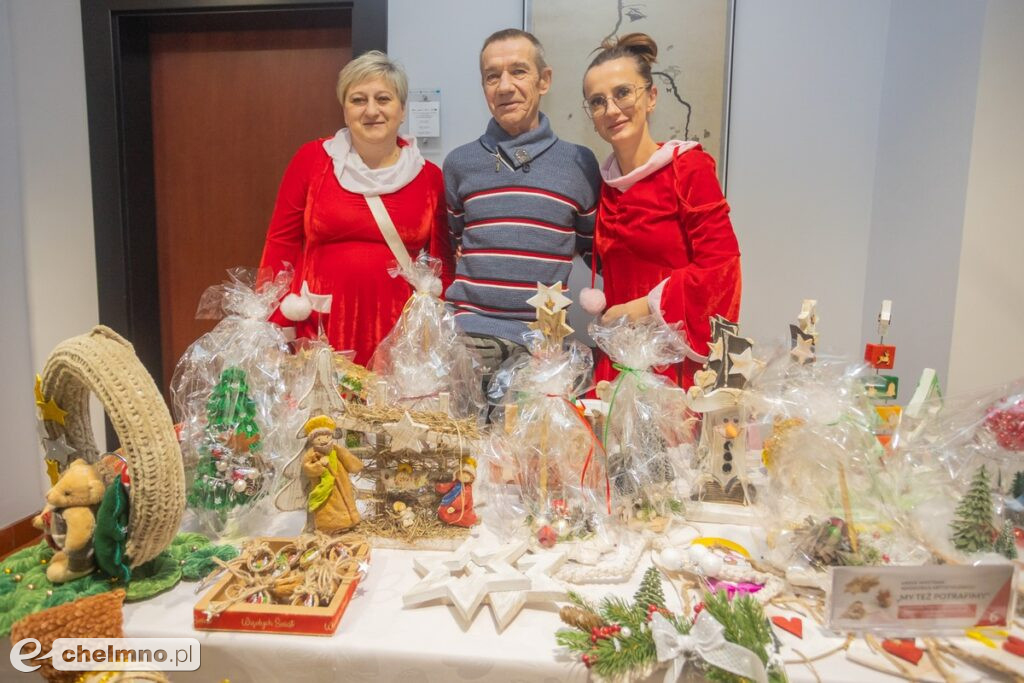 Przedsmak Bożego Narodzenia na wystawie rękodzieła
