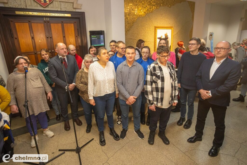 Przedsmak Bożego Narodzenia na wystawie rękodzieła