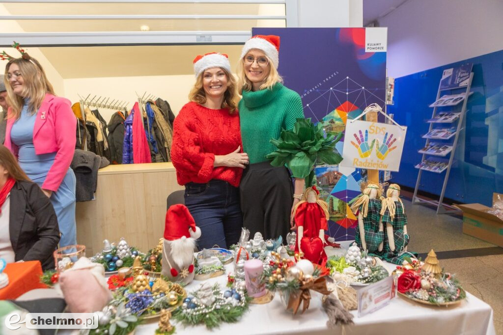 Przedsmak Bożego Narodzenia na wystawie rękodzieła