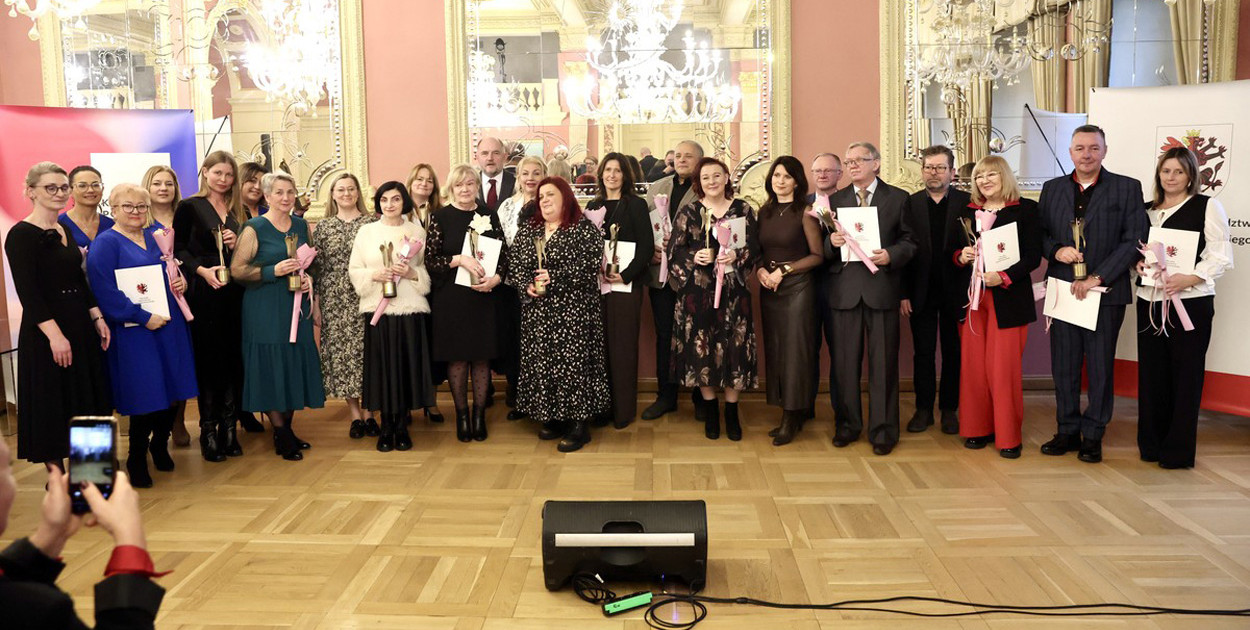 Stalowe Anioły rozdane