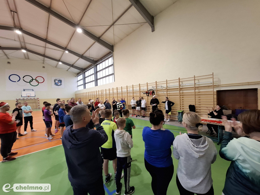 Za nami IV Mikołajkowy Amatorski Turniej Tenisa Stołowego