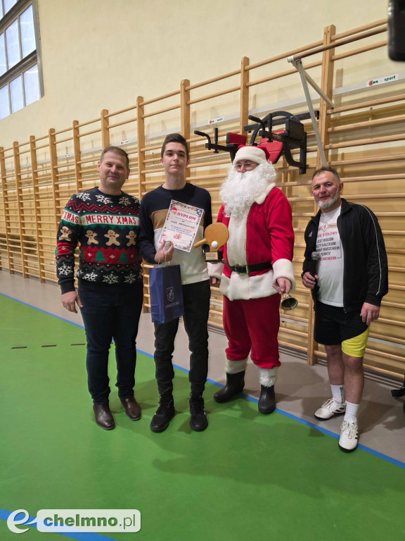 Za nami IV Mikołajkowy Amatorski Turniej Tenisa Stołowego