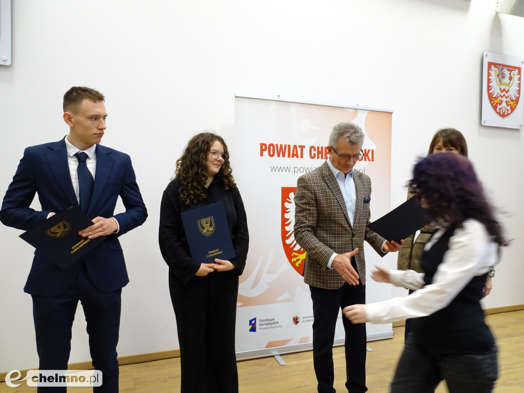 Poznajcie młodych stypendystów Powiatu Chełmińskiego!