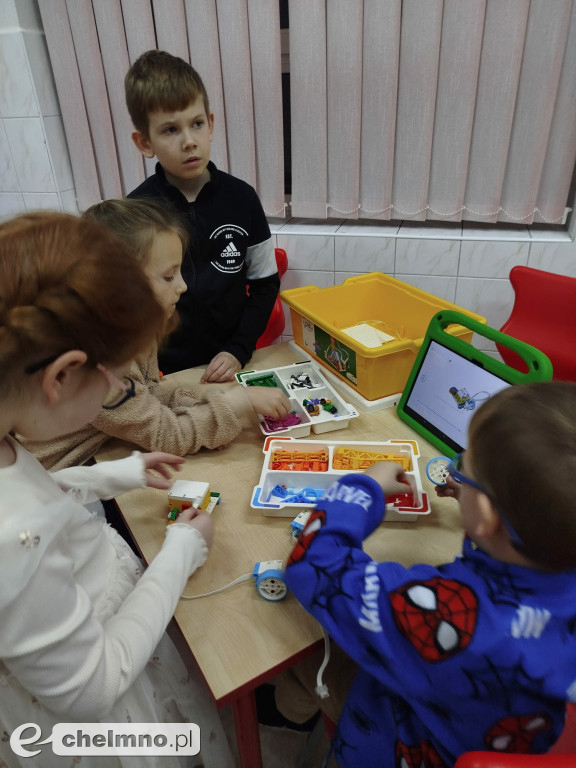 Kreatywnie i świątecznie w klubie \