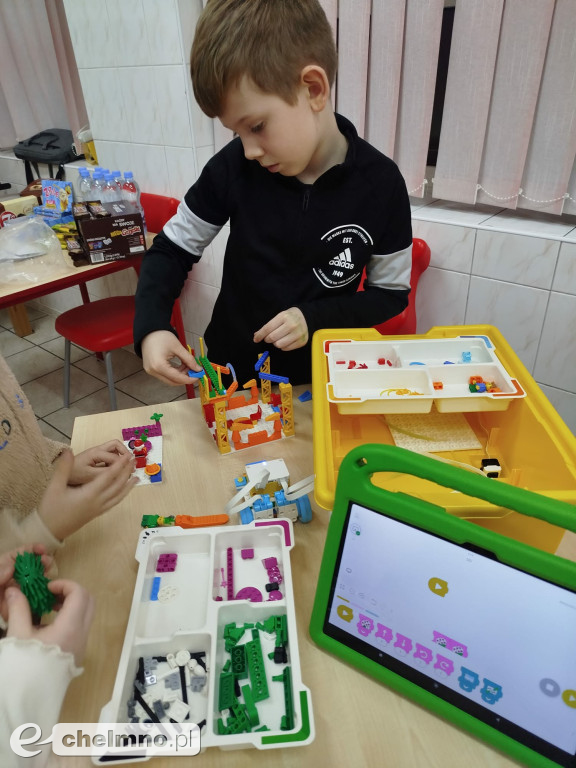 Kreatywnie i świątecznie w klubie \